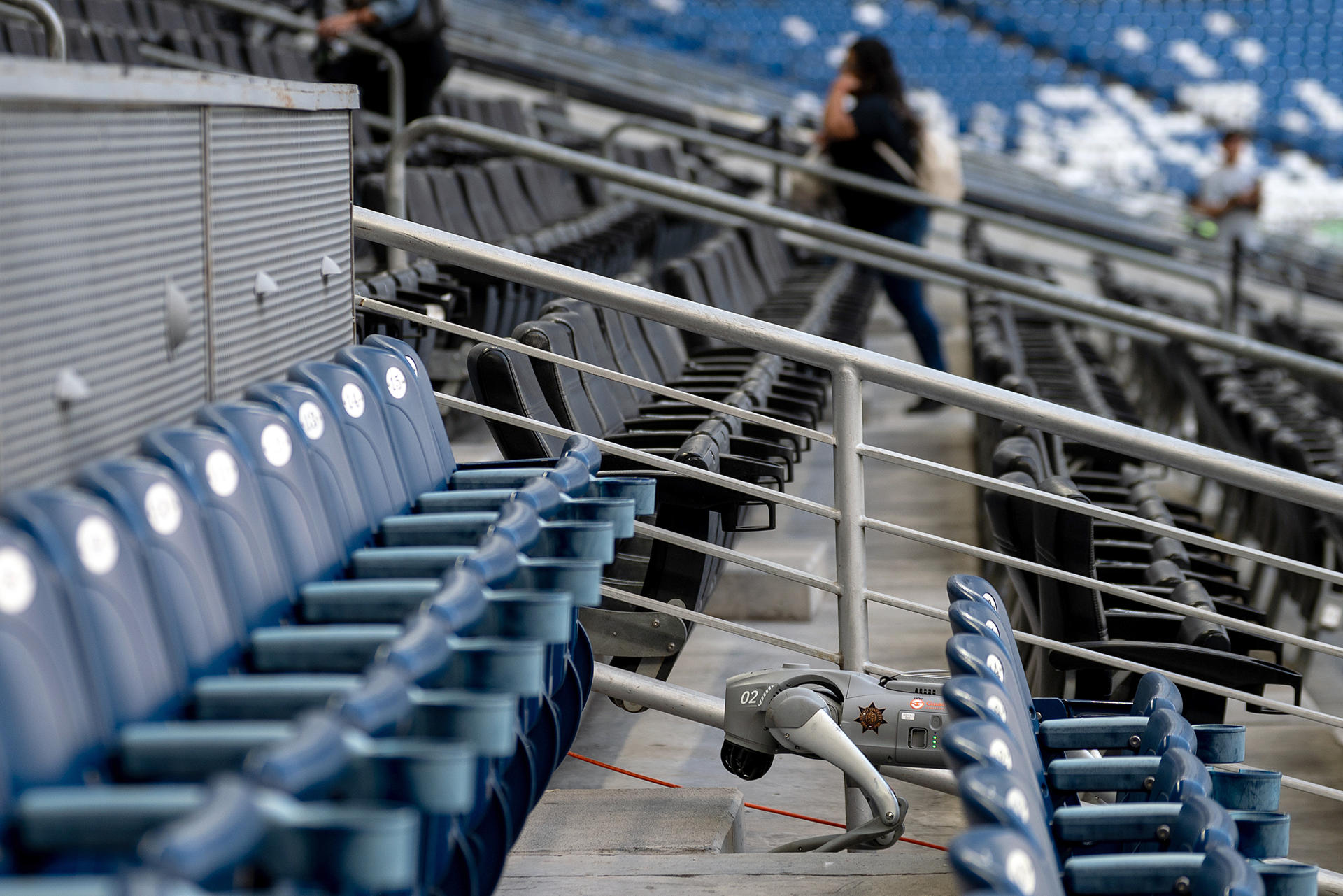 Perros robots reforzarán la seguridad durante los partidos del Mundial en Nuevo León