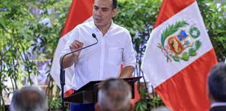 Congreso de Per&uacute; debate destituci&oacute;n del presidente interino Jer&iacute;