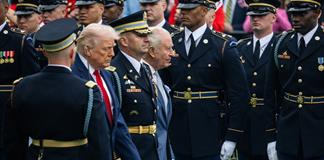 Trump dice a Carlos III que EEUU no tiene amigos más cercanos que los británicos Trump dice a Carlos III que EEUU no tiene amigos más cercanos que los británicos