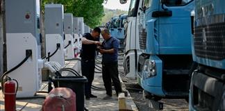 Los camiones eléctricos, más baratos y limpios, transforman la logística de China Los camiones eléctricos, más baratos y limpios, transforman la logística de China