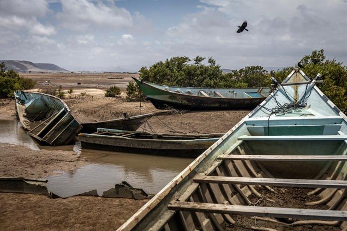 Hambre y ahogamientos: la peligrosa ruta de los migrantes entre África y Arabia Hambre y ahogamientos: la peligrosa ruta de los migrantes entre África y Arabia