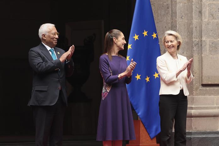 Sheinbaum dice que acuerdo con UE abrirá mercados y facilitará inversiones en México Sheinbaum dice que acuerdo con UE abrirá mercados y facilitará inversiones en México