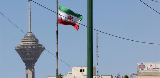 EE.UU. lanza una segunda oleada de ataques contra Irán contra objetivos militares