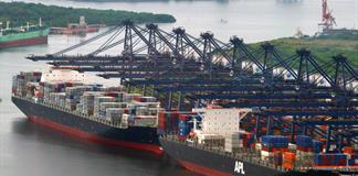 Exportaciones de México a EEUU alcanzan récord en mayo por unos 54.180 millones de dólares Exportaciones de México a EEUU alcanzan récord en mayo por unos 54.180 millones de dólares