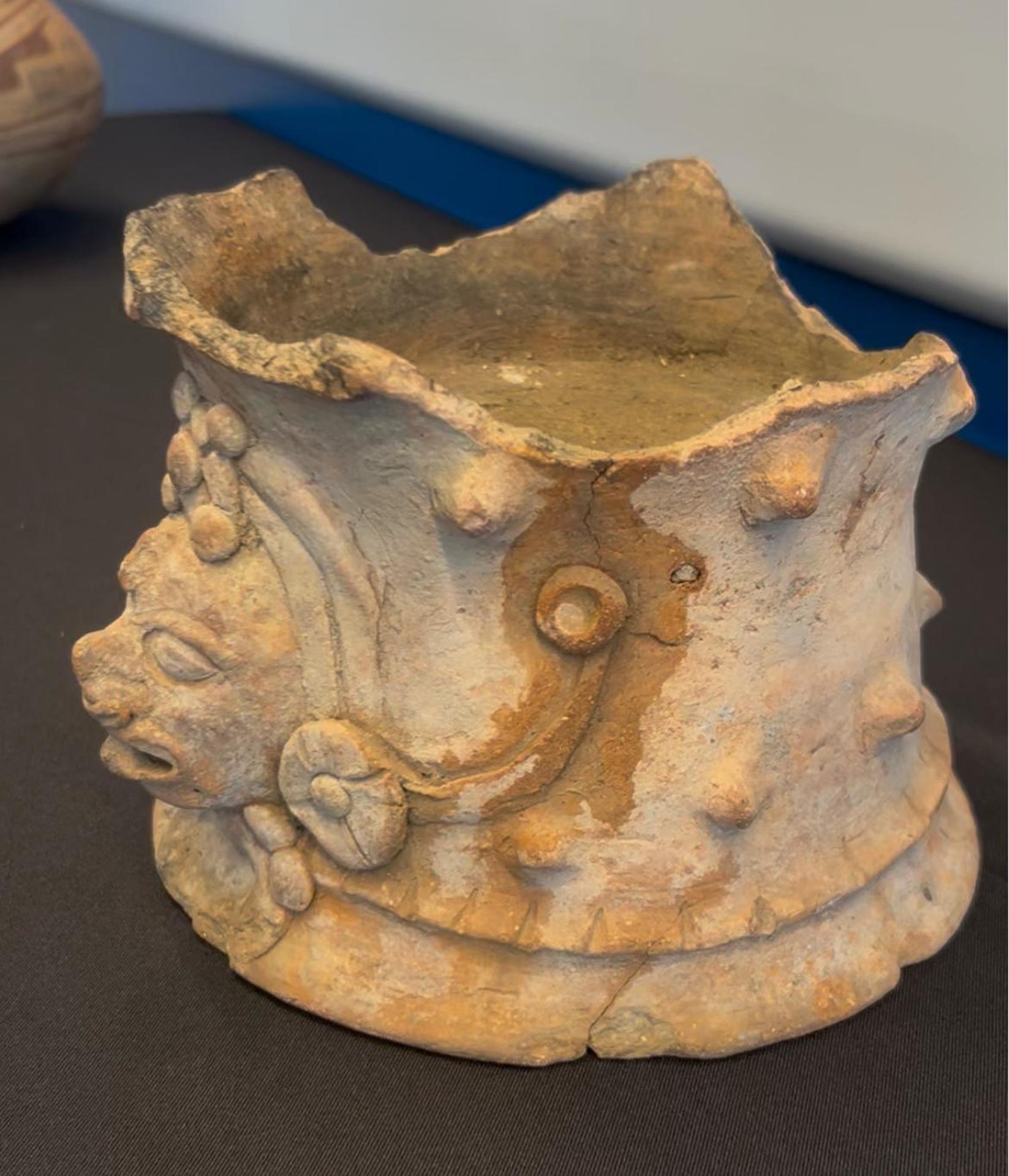 Estados Unidos restituye dos piezas arqueológicas del patrimonio cultural de México