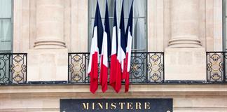 La presión aumenta en Francia para atacar las agresiones sexuales a niños. La presión aumenta en Francia para atacar las agresiones sexuales a niños.
