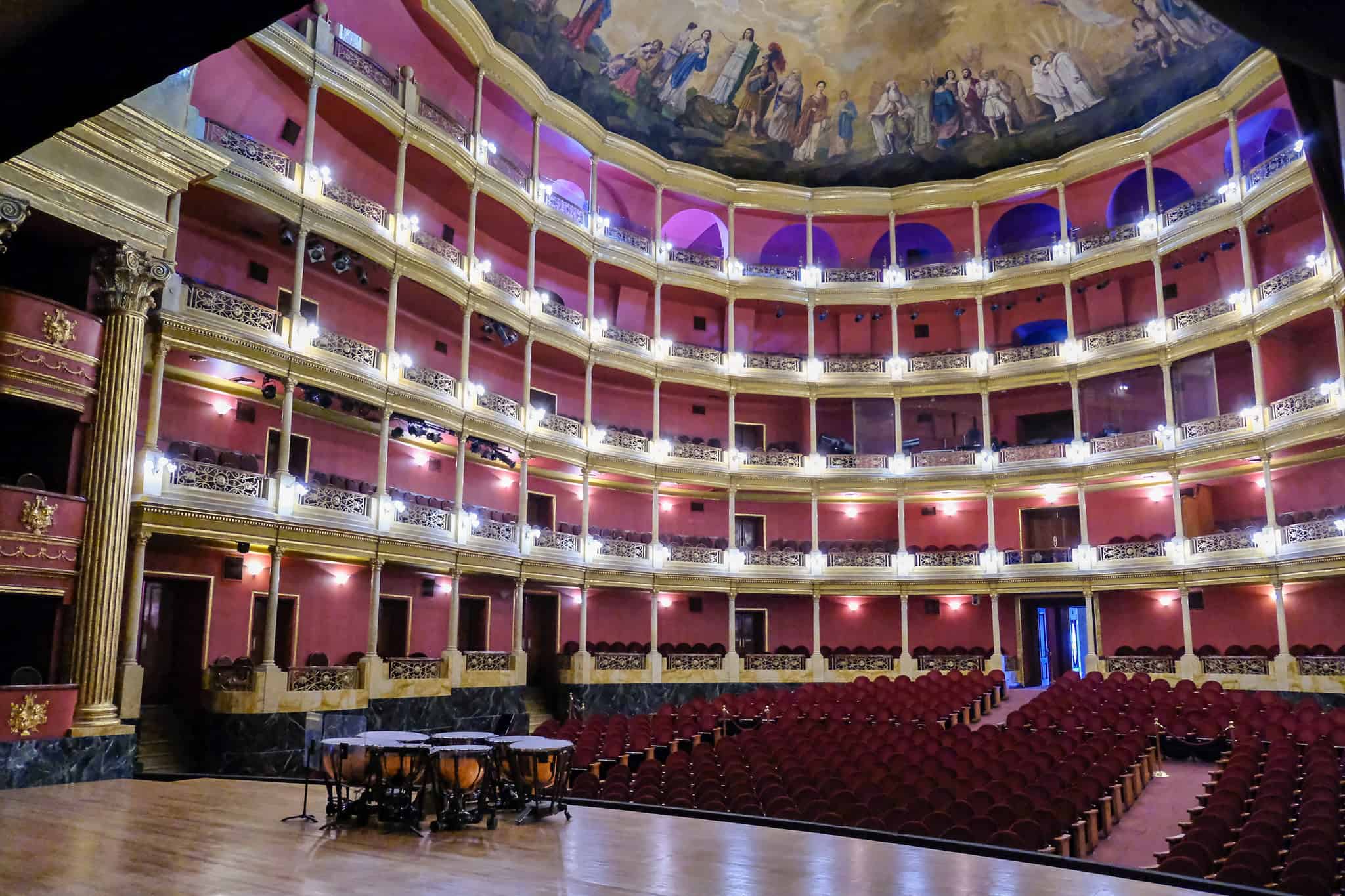 Con recorridos gratuitos invitan a conocer la historia del Teatro Degollado