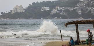 La tormenta tropical Boris toca tierra en el sur de México y provocará lluvias muy fuertes La tormenta tropical Boris toca tierra en el sur de México y provocará lluvias muy fuertes