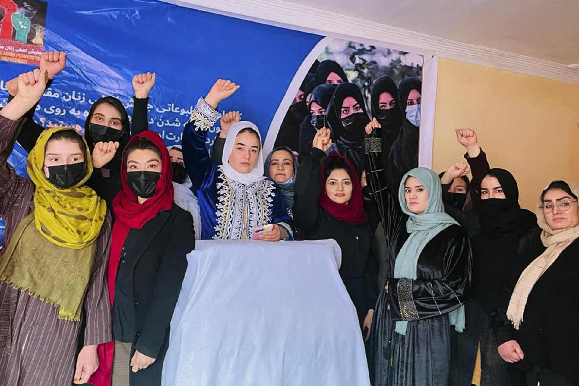 ¿Cómo protestan las mujeres en Afganistán tras casi 5 años de régimen talibán?