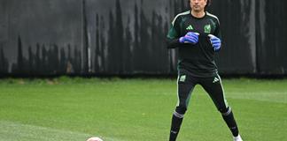 Guillermo Ochoa llega a su sexto Mundial entre halagos y dudas por edad Guillermo Ochoa llega a su sexto Mundial entre halagos y dudas por edad