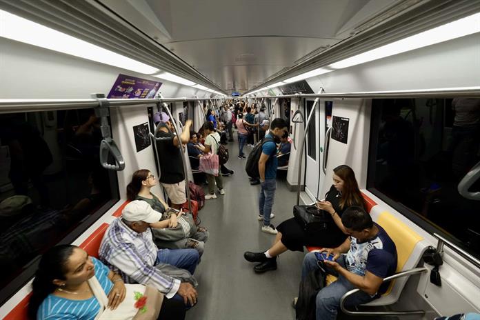 Tren Ligero operará más horas y con mayor capacidad por el Mundial Tren Ligero operará más horas y con mayor capacidad por el Mundial