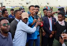 El árbitro somalí vetado por EE. UU. pitará la final de la Supercopa de Europa El árbitro somalí vetado por EE. UU. pitará la final de la Supercopa de Europa