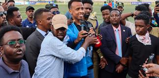 El árbitro somalí vetado por EE. UU. pitará la final de la Supercopa de Europa El árbitro somalí vetado por EE. UU. pitará la final de la Supercopa de Europa
