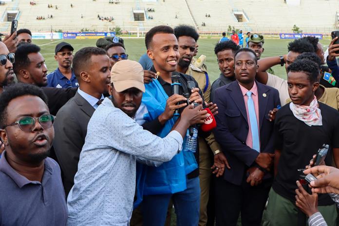 El árbitro somalí vetado por EE. UU. pitará la final de la Supercopa de Europa El árbitro somalí vetado por EE. UU. pitará la final de la Supercopa de Europa