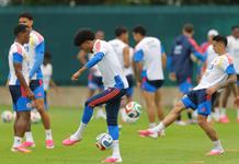 Colombia inicia su aventura mundialista con entrenamiento abierto en Guadalajara