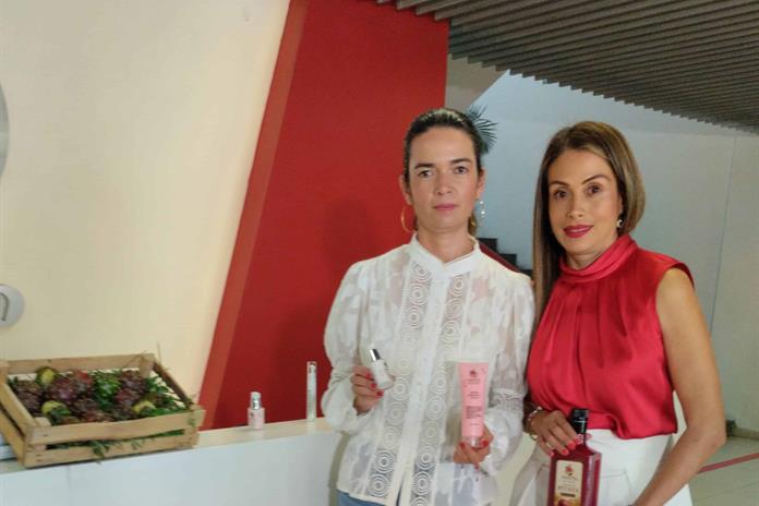 Mujeres de Amacueca y Techaluta le dan valor agregado a las pitayas Mujeres de Amacueca y Techaluta le dan valor agregado a las pitayas
