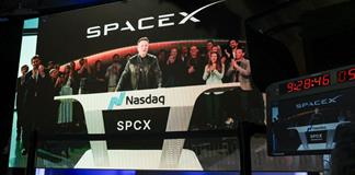 SpaceX despega en la bolsa en un debut récord SpaceX despega en la bolsa en un debut récord