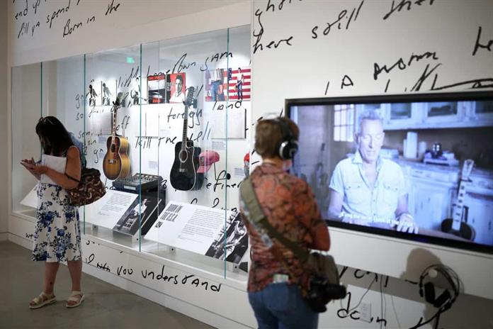 Nueva Jersey homenajea con un museo a su héroe, Bruce Springsteen Nueva Jersey homenajea con un museo a su héroe, Bruce Springsteen