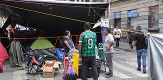 Maestros mexicanos acuerdan continuar huelga nacional y reforzar protestas en el Mundial Maestros mexicanos acuerdan continuar huelga nacional y reforzar protestas en el Mundial