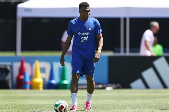 Mbappé llega al Mundial con cuentas pendientes y récords en el horizonte Mbappé llega al Mundial con cuentas pendientes y récords en el horizonte