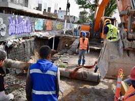 Megasocav&oacute;n en L&oacute;pez Mateos deja sin agua a 18 colonias; SIAPA le pasa la factura a un particular