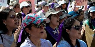 ONU advierte que retroceso en derechos de la mujer es una alerta temprana del conflicto ONU advierte que retroceso en derechos de la mujer es una alerta temprana del conflicto