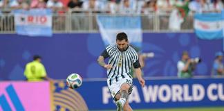 Messi arranca como titular su sexto Mundial con Argentina y Lautaro Messi arranca como titular su sexto Mundial con Argentina y Lautaro