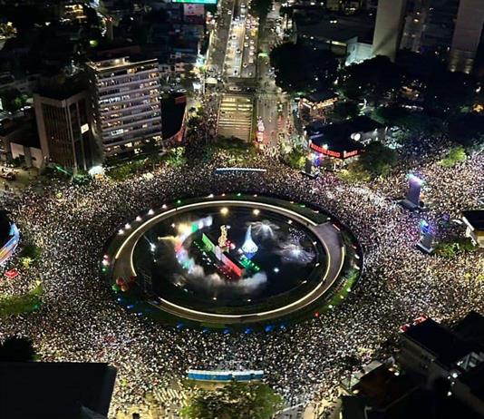 Frente a La Minerva y 170 mil asistentes Maná celebra la música, el fútbol y 40 años de trayectoria Frente a La Minerva y 170 mil asistentes Maná celebra la música, el fútbol y 40 años de trayectoria
