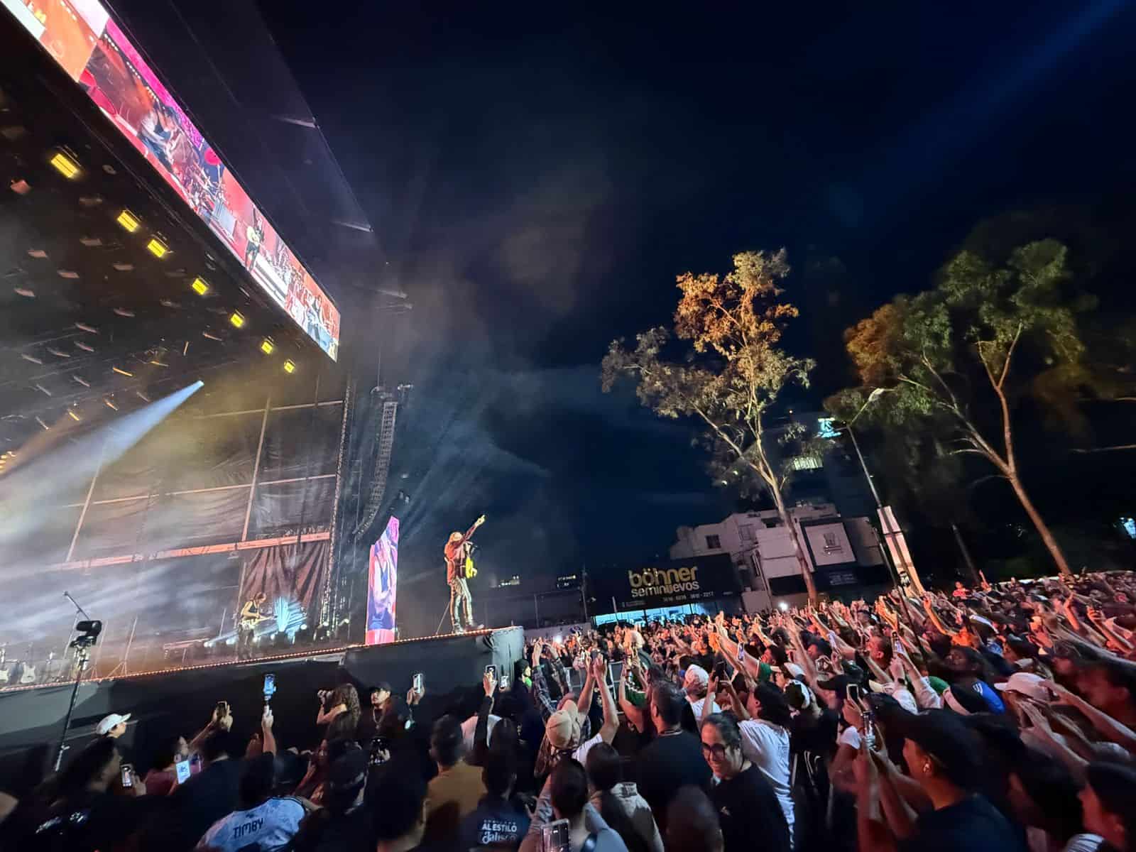Frente a La Minerva y 170 mil asistentes Maná celebra la música, el fútbol y 40 años de trayectoria