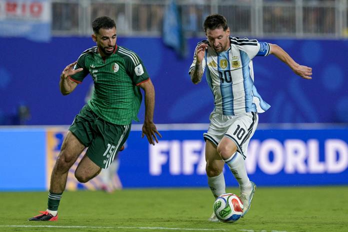 Queja de Argelia ante FIFA por injusticia arbitral en partido ante Argentina Queja de Argelia ante FIFA por injusticia arbitral en partido ante Argentina