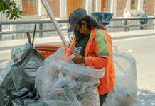 Toneladas de basura inundan Ciudad de México tras el triunfo de la selección Toneladas de basura inundan Ciudad de México tras el triunfo de la selección