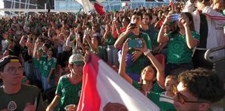 Más de ocho mil personas celebran en el CCU el histórico triunfo de México sobre Corea Más de ocho mil personas celebran en el CCU el histórico triunfo de México sobre Corea