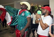 Migrantes haitianos en México viven con felicidad y nostalgia el partido ante Brasil Migrantes haitianos en México viven con felicidad y nostalgia el partido ante Brasil