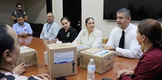 Entregan bidones de químicos para fumigación del mosquito del dengue Entregan bidones de químicos para fumigación del mosquito del dengue