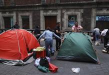 CNTE levanta concentraciones en Ciudad de México y Oaxaca tras 19 días de paro CNTE levanta concentraciones en Ciudad de México y Oaxaca tras 19 días de paro