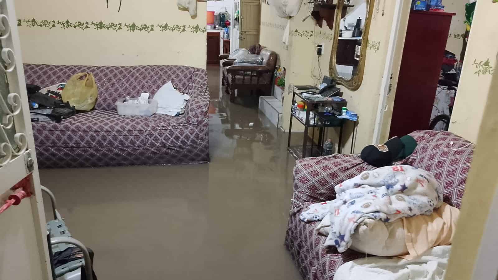 Inundaciones afectan decenas de viviendas en Ameca; lluvias también provocaron dos socavones en Jalisco Inundaciones afectan decenas de viviendas en Ameca; lluvias también provocaron dos socavones en Jalisco