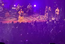 Julieta Venegas convierte el Teatro Diana en un refugio de nostalgia y raíces Julieta Venegas convierte el Teatro Diana en un refugio de nostalgia y raíces