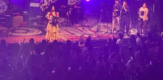 Julieta Venegas convierte el Teatro Diana en un refugio de nostalgia y raíces Julieta Venegas convierte el Teatro Diana en un refugio de nostalgia y raíces