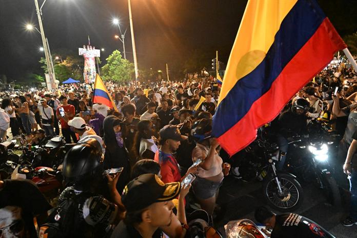 ¡Resistencia!: miles marchan contra el presidente electo de ultraderecha en Colombia ¡Resistencia!: miles marchan contra el presidente electo de ultraderecha en Colombia