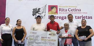 Inicia entrega de tarjetas de la Beca Rita Cetina en Zapotl&aacute;n
