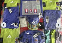 Voluntarios del Mundial venden sus uniformes en 15 mil pesos; los pagó gobierno en 17 MDP