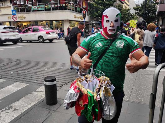 La llegada del Mundial levanta la econom&iacute;a del peque&ntilde;o comercio en Ciudad de M&eacute;xico