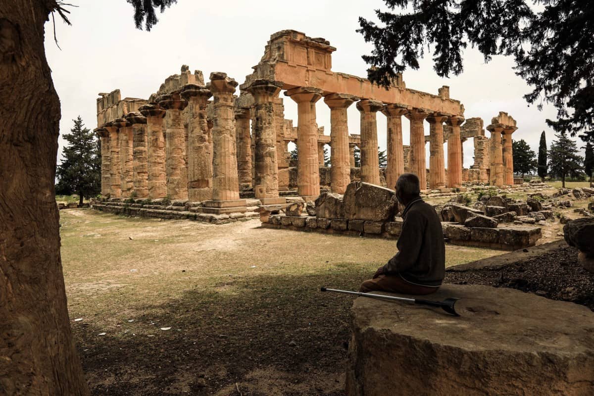 Los discretos héroes que velan por las joyas de la Antigüedad griega en Libia Los discretos héroes que velan por las joyas de la Antigüedad griega en Libia