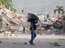 Aumentan a 589 los muertos en Venezuela, que acelera la b&uacute;squeda de supervivientes