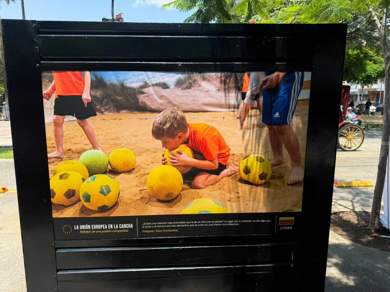 Paseo Alcalde abre espacio a una muestra que celebra la inclusión a través del futbol
