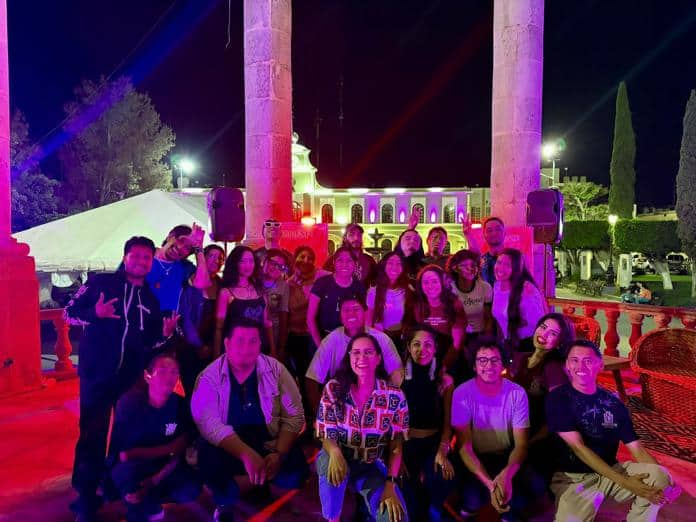 Radio UdeG Ciudad Guzmán celebra 25 años con transmisiones fuera de cabina