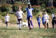 El fútbol, un salvavidas de inclusión que desafía al sistema elitista de EE.UU.