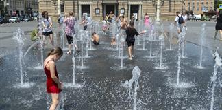 Ucrania combate una ola de calor r&eacute;cord en medio de ataques rusos