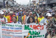 Miles de sudafricanos salen a las calles para pedir la expulsión de migrantes sin papeles