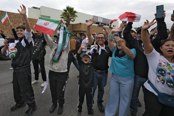Selección de Irán se despide de Tijuana entre el apoyo de aficionados mexicanos Selección de Irán se despide de Tijuana entre el apoyo de aficionados mexicanos